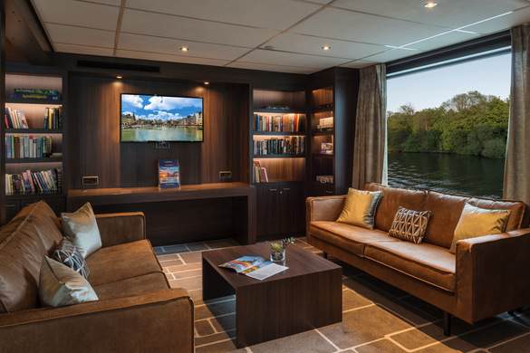 AMADEUS Diamond Amadeus Club 2 ©Lueftner Cruises Amadeus.jpg